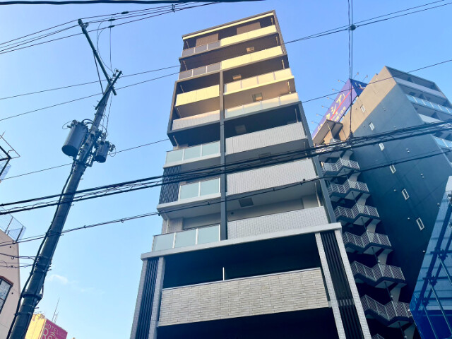 15558792/外観1